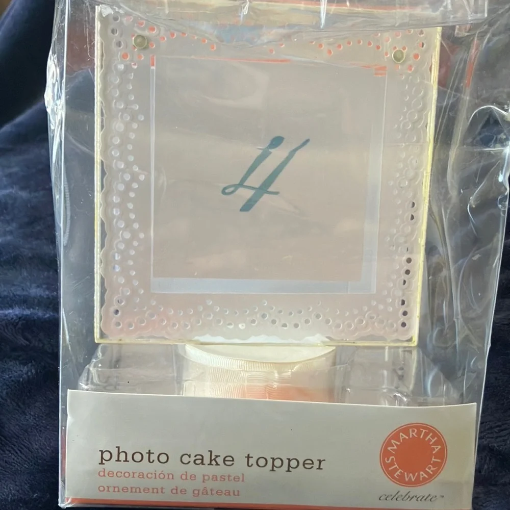 Martha‎ Stewart Celebrate Cake Topper